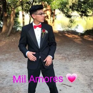 Meet your Posher, Amparo